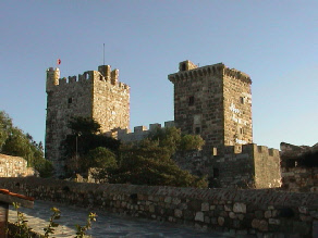 Bodrum kalesi İtalyan ve Fransız kuleleri